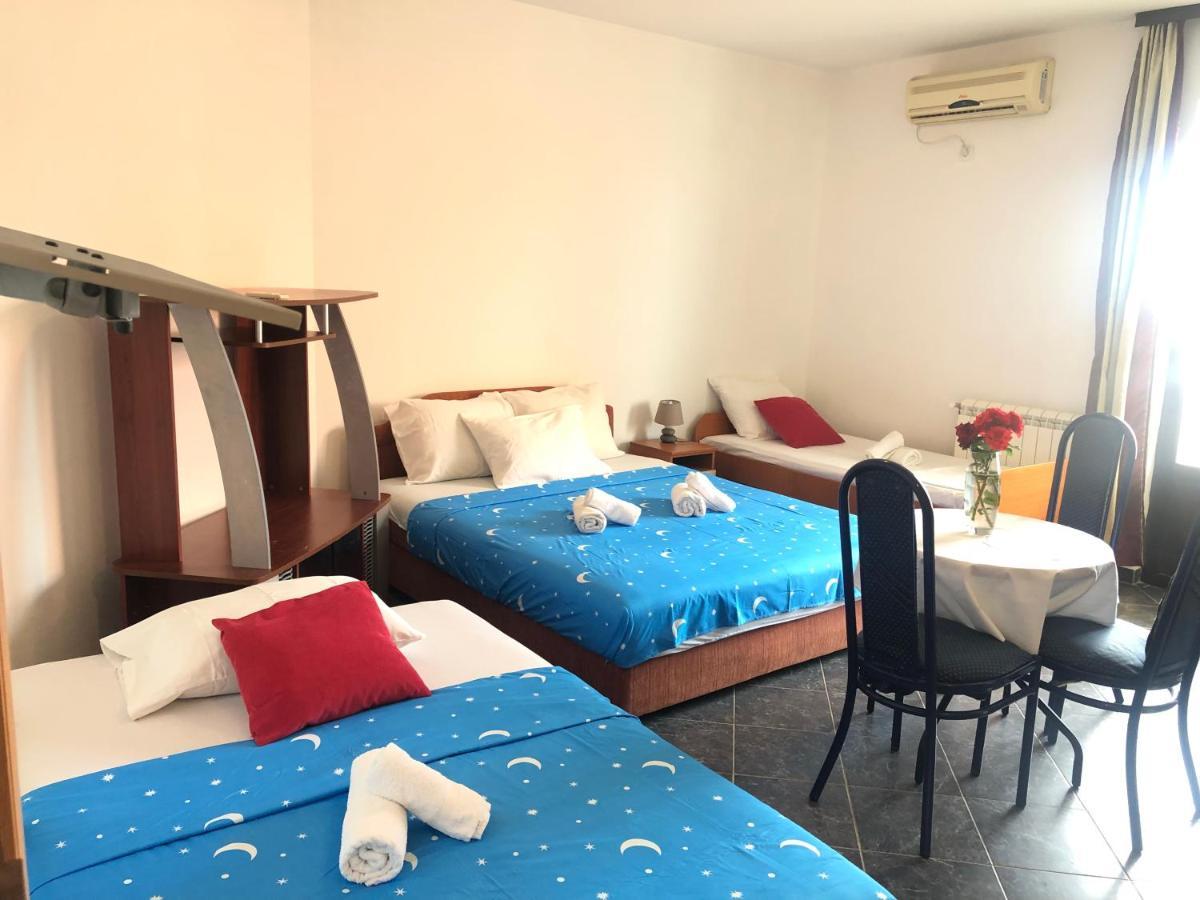 Apartments Radosevic Ulcinj Exterior foto